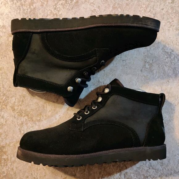 UGG Bethany Women's 8 Lace Up Black Suede Shearling Lined Chukka Ankle Boot - Picture 1 of 9